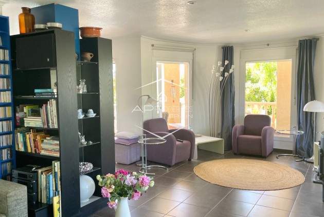 Odsprzedaż - Willa - Dom wolnostojący -
Hondón de las Nieves