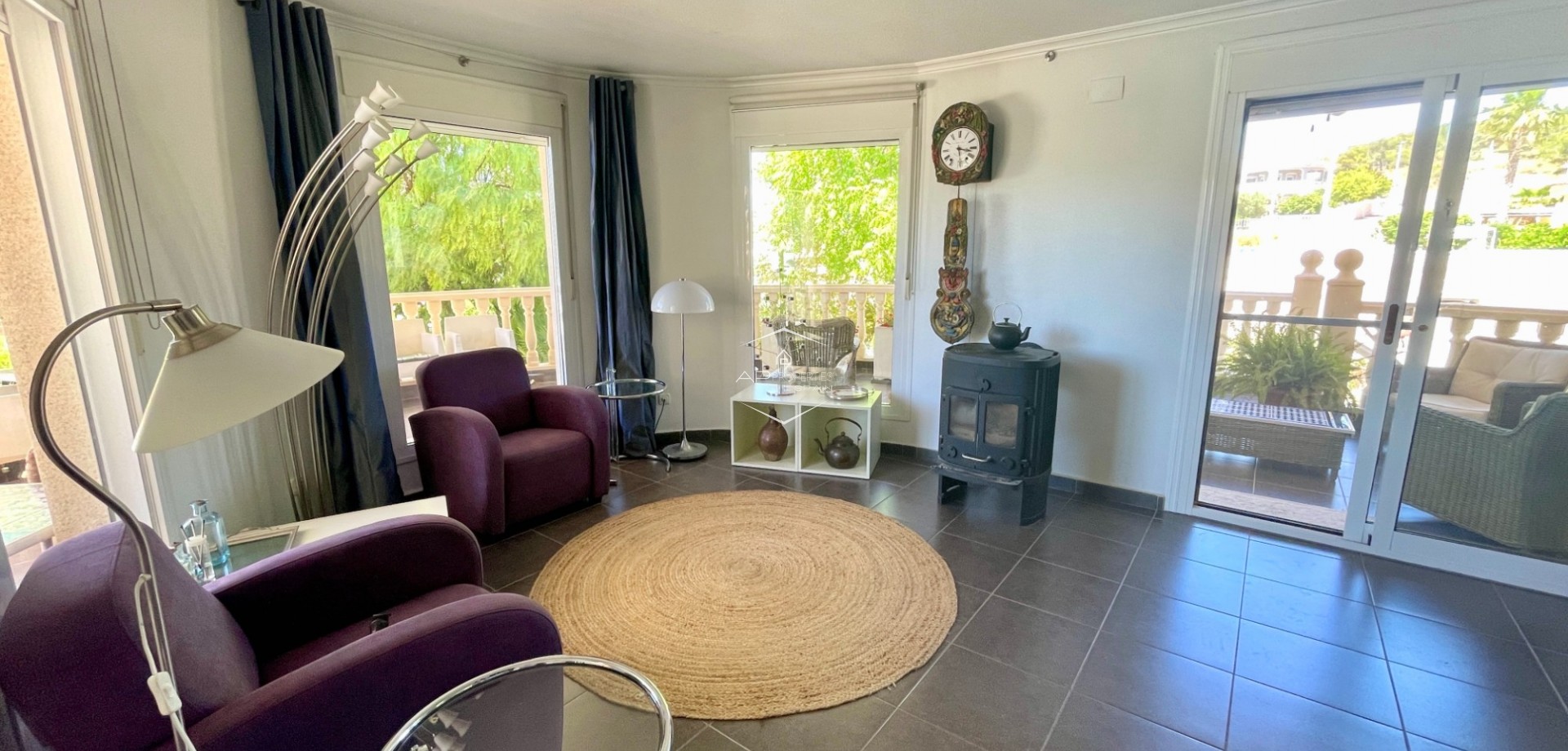 Odsprzedaż - Willa - Dom wolnostojący -
Hondón de las Nieves