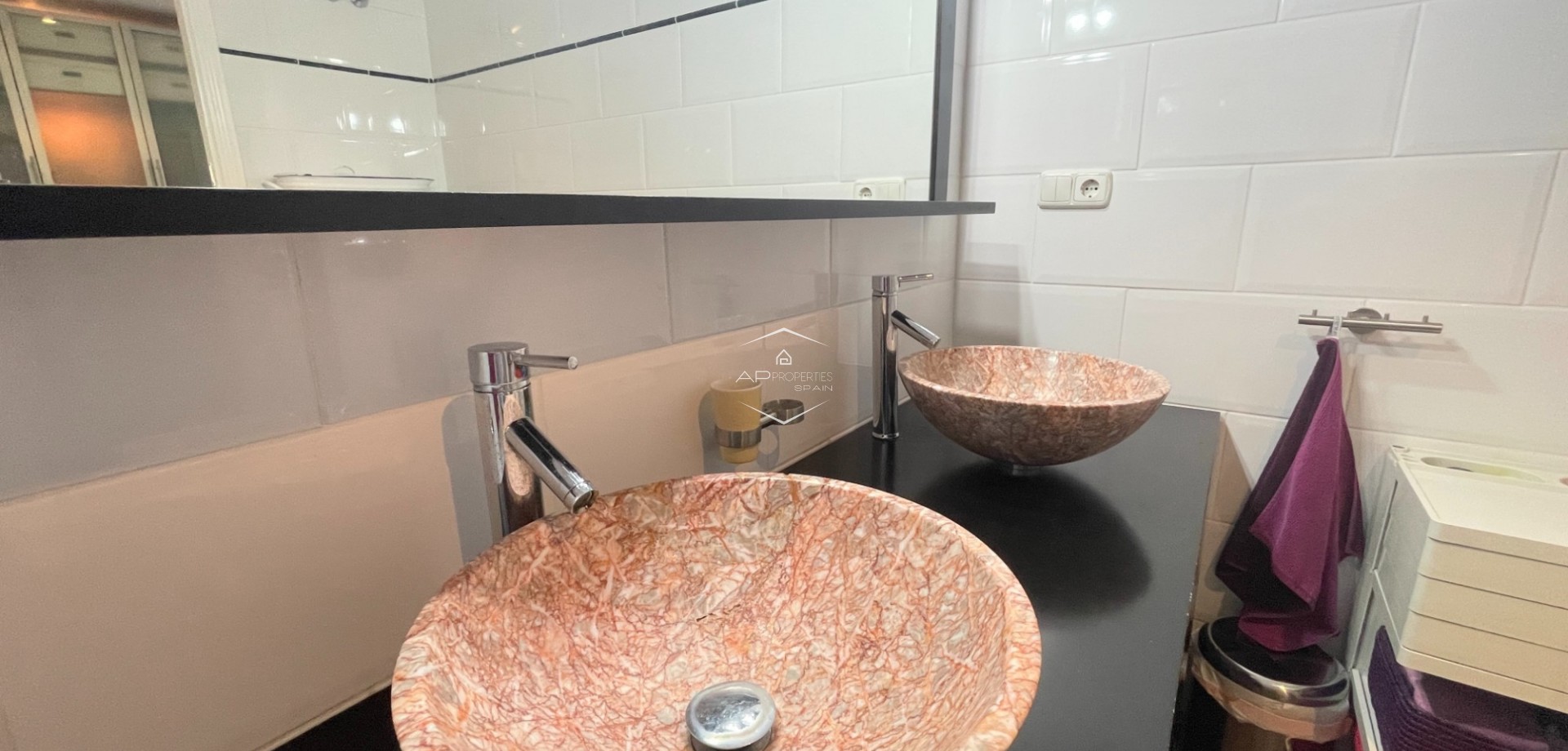 Odsprzedaż - Willa - Dom wolnostojący -
Hondón de las Nieves