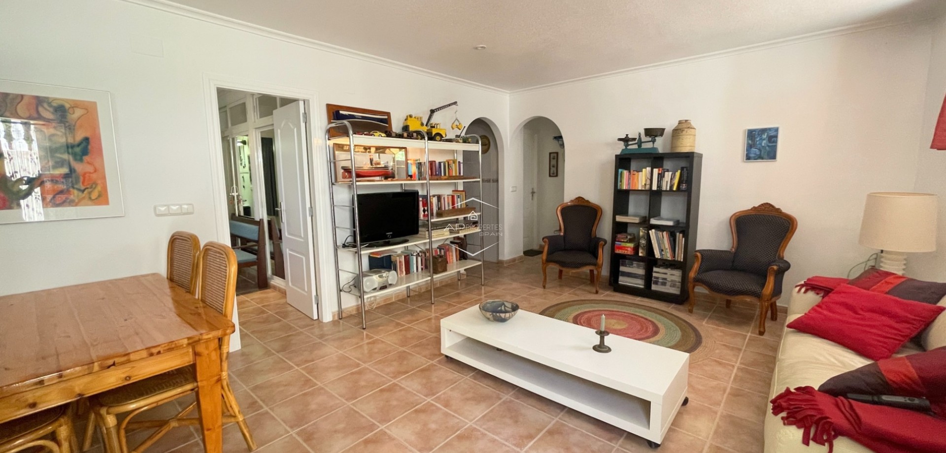 Odsprzedaż - Willa - Dom wolnostojący -
Hondón de las Nieves