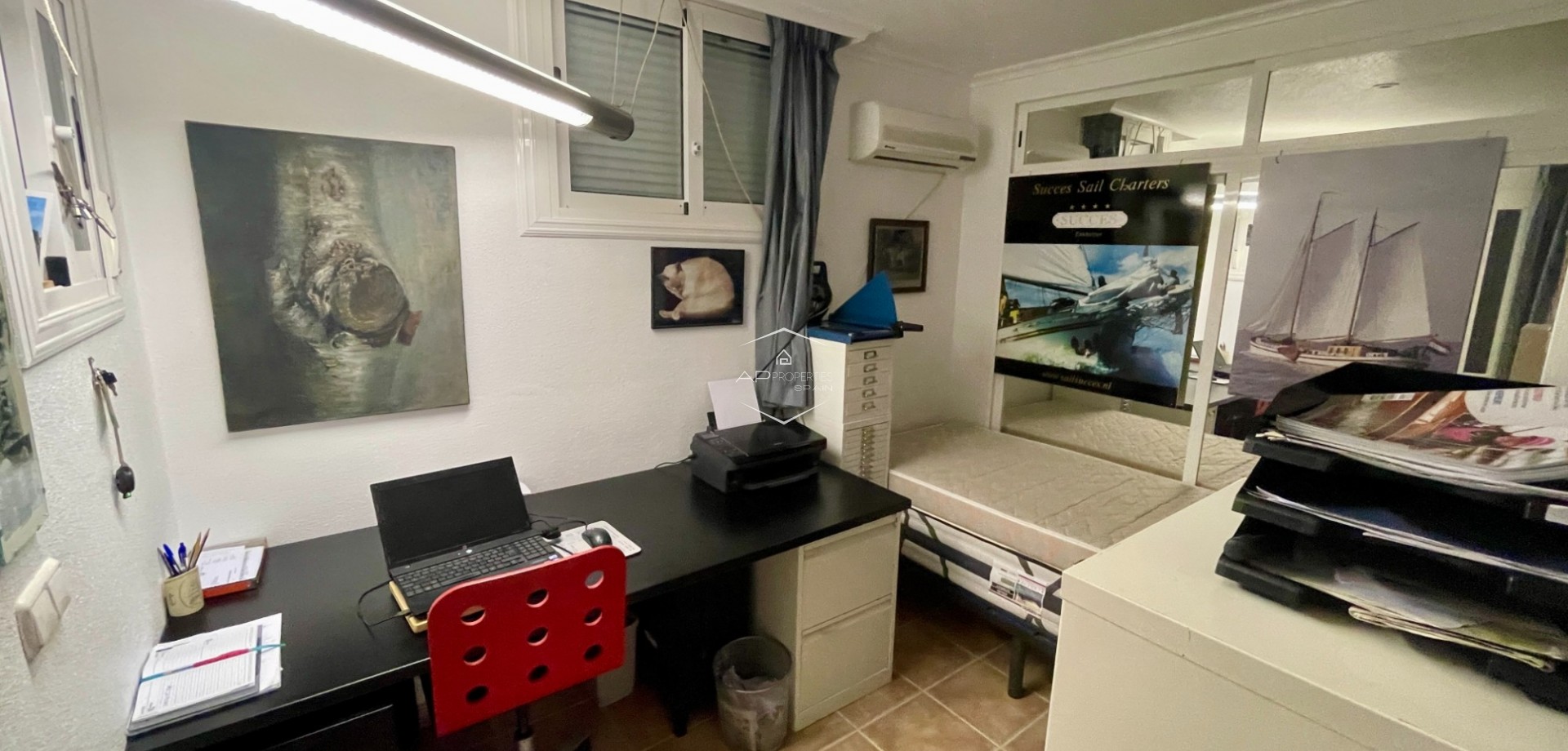 Odsprzedaż - Willa - Dom wolnostojący -
Hondón de las Nieves