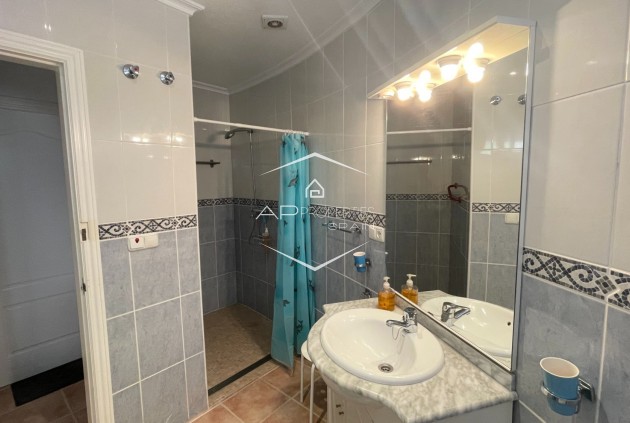 Odsprzedaż - Willa - Dom wolnostojący -
Hondón de las Nieves