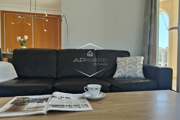 Reventa - Villa - Independiente -
La Romana