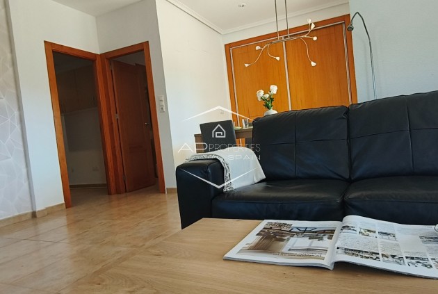 Reventa - Villa - Independiente -
La Romana