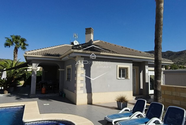 Reventa - Villa - Independiente -
La Romana