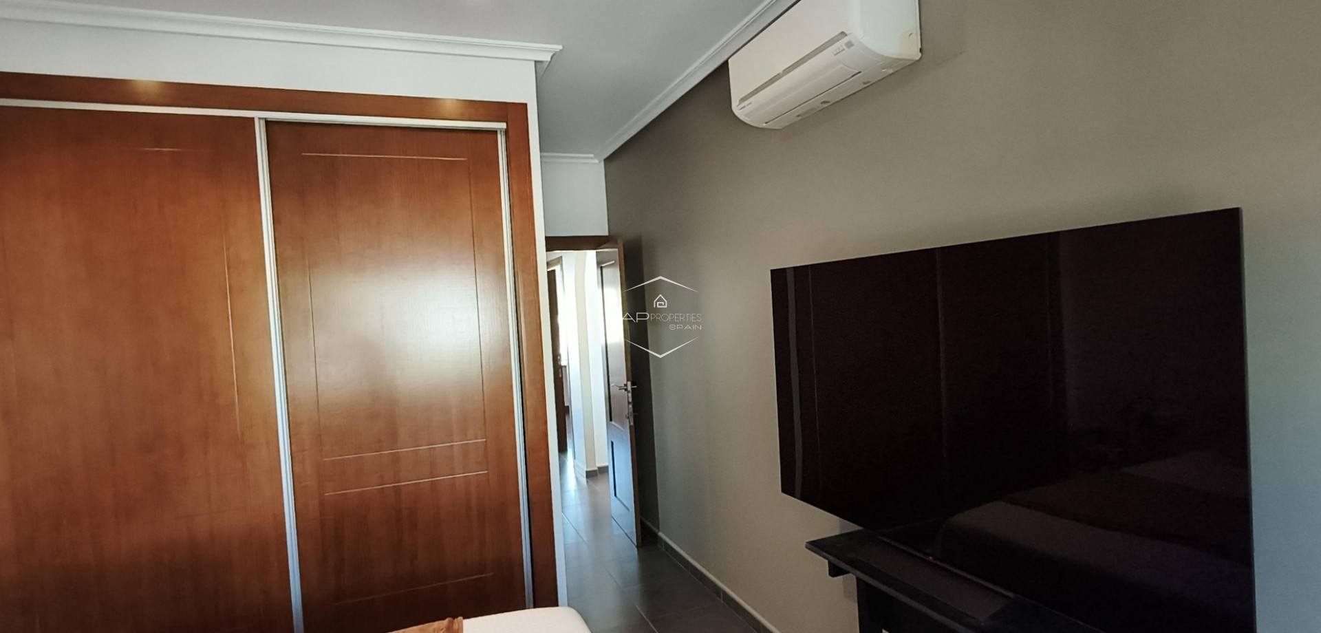 Reventa - Villa - Independiente -
La Romana