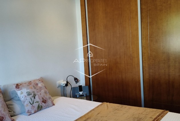 Reventa - Villa - Independiente -
La Romana