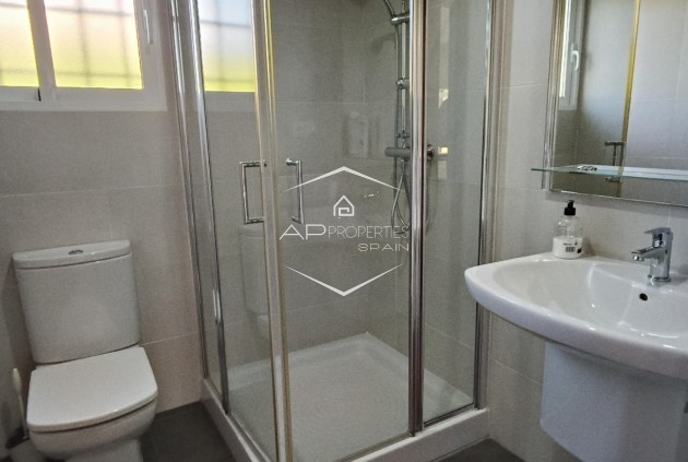 Reventa - Villa - Independiente -
La Romana