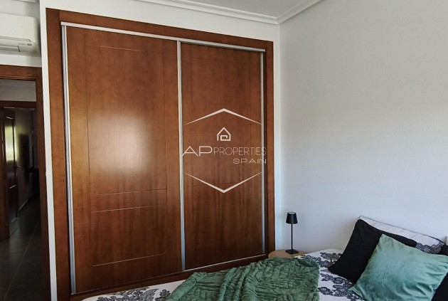 Reventa - Villa - Independiente -
La Romana