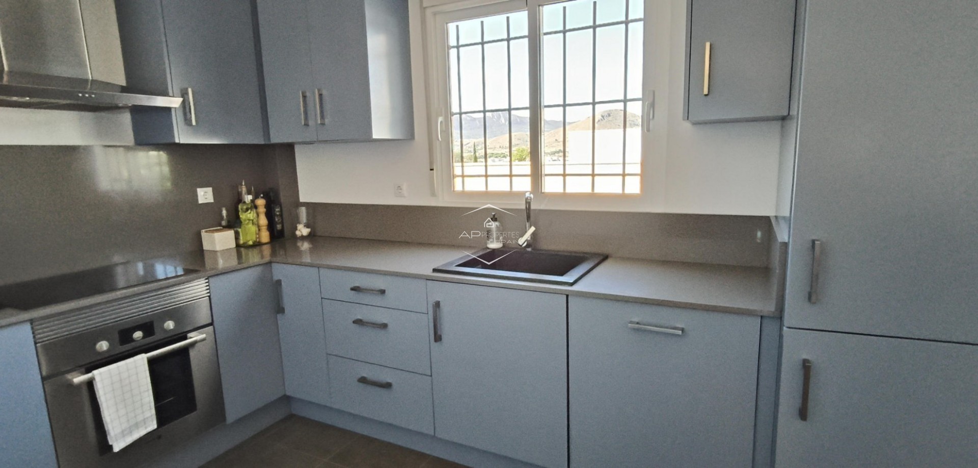 Reventa - Villa - Independiente -
La Romana