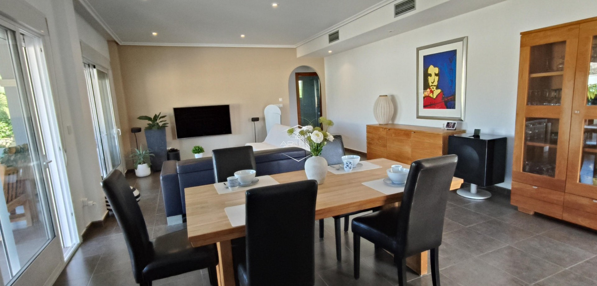 Reventa - Villa - Independiente -
La Romana