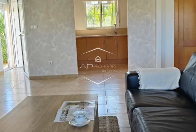 Reventa - Villa - Independiente -
La Romana