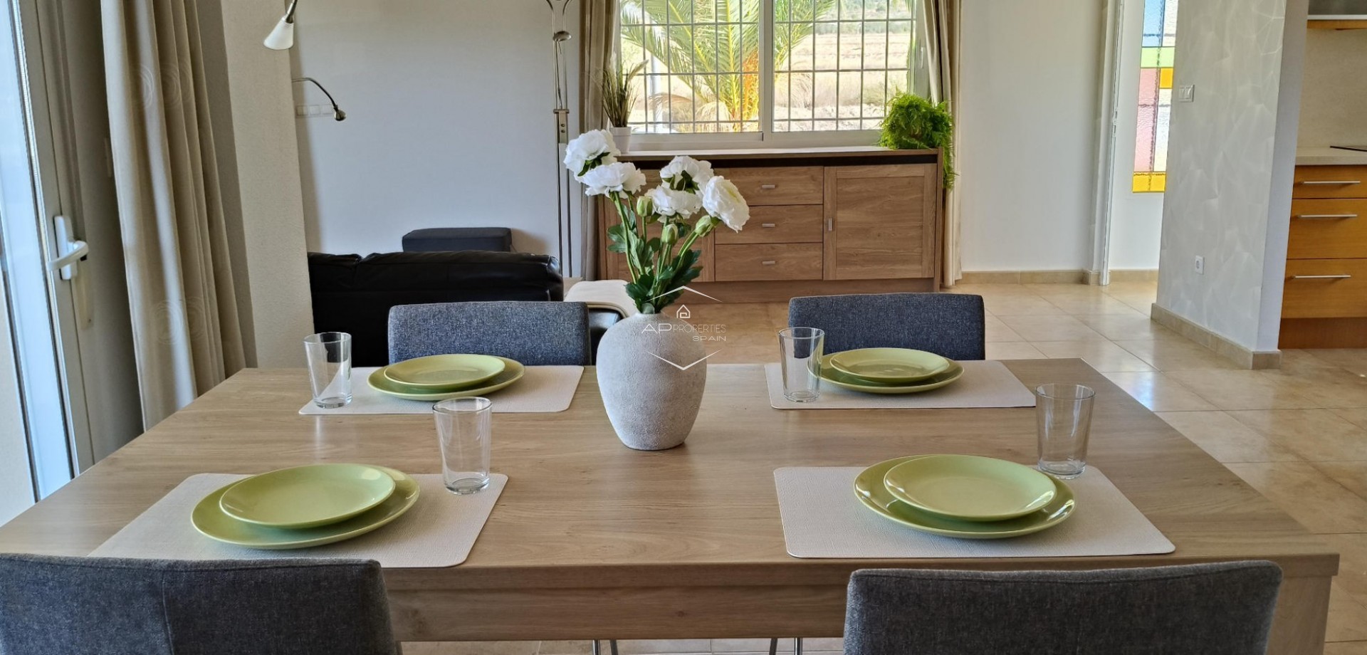 Reventa - Villa - Independiente -
La Romana