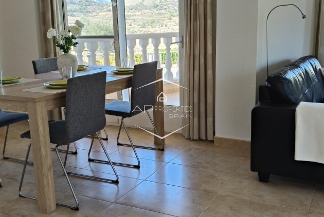 Reventa - Villa - Independiente -
La Romana