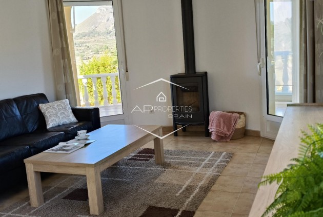 Reventa - Villa - Independiente -
La Romana