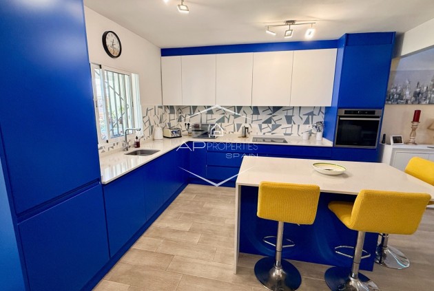 Resale - Villa - Detached -
Elche - Center