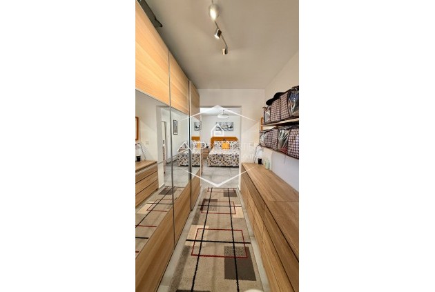 Resale - Villa - Detached -
Elche - Center