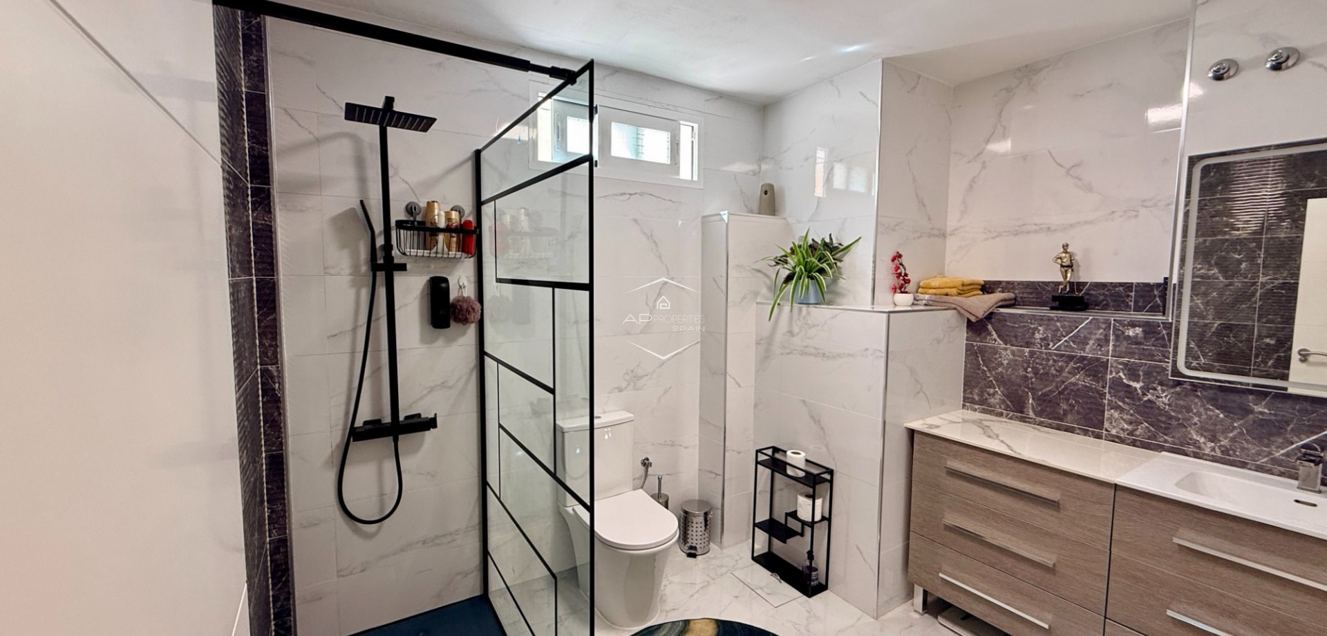 Resale - Villa - Detached -
Elche - Center