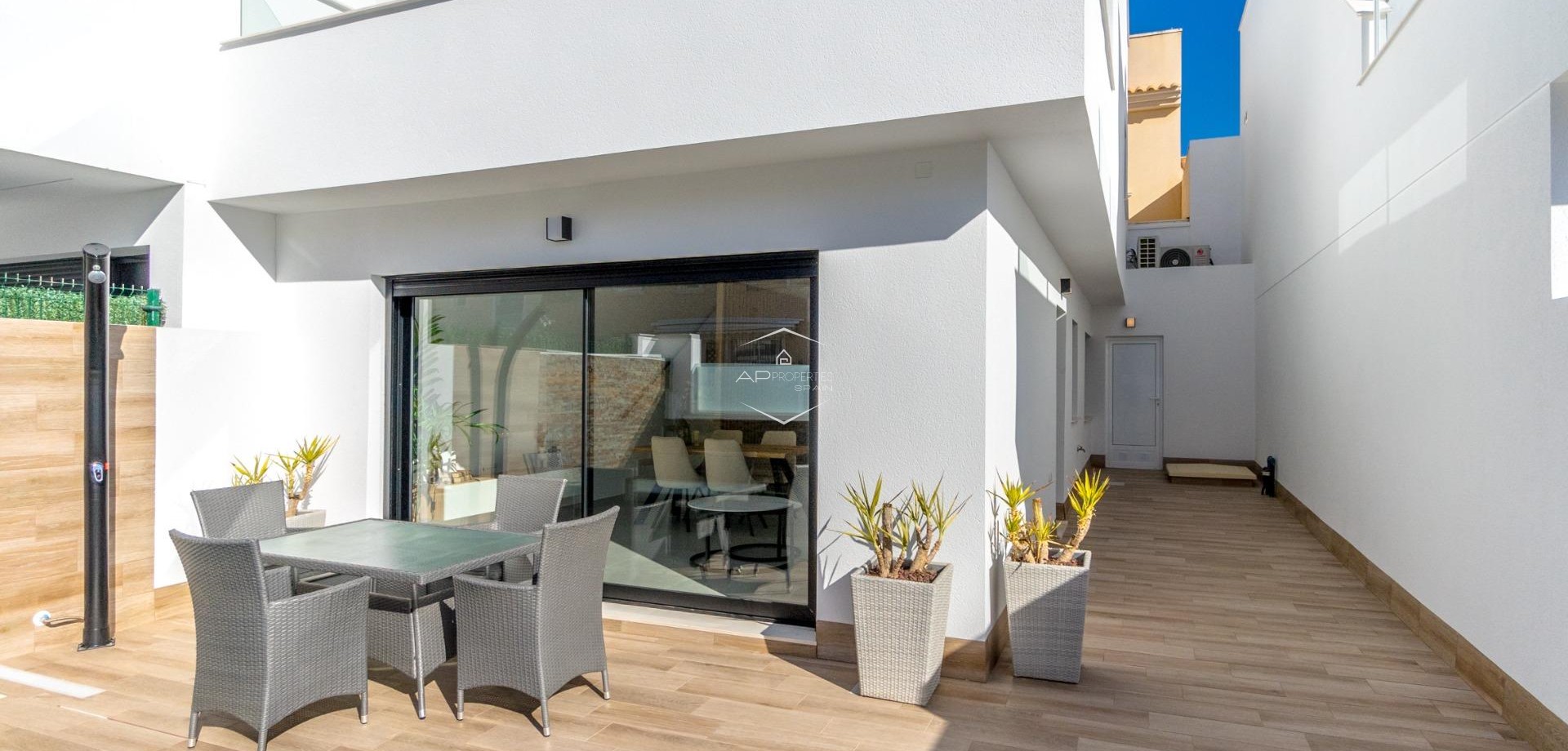 Nowy budynek - Willa - bliźniak -
San Pedro del Pinatar - Polideportivo