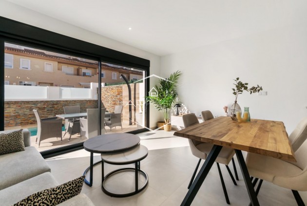 Nowy budynek - Willa - bliźniak -
San Pedro del Pinatar - Polideportivo