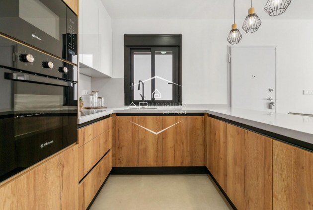 Nowy budynek - Willa - bliźniak -
San Pedro del Pinatar - Polideportivo