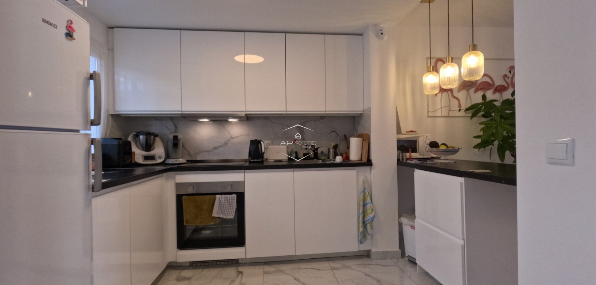 Reventa - Casa adosada / Casa adosada -
Torrevieja - El Acequión - Los Náufragos