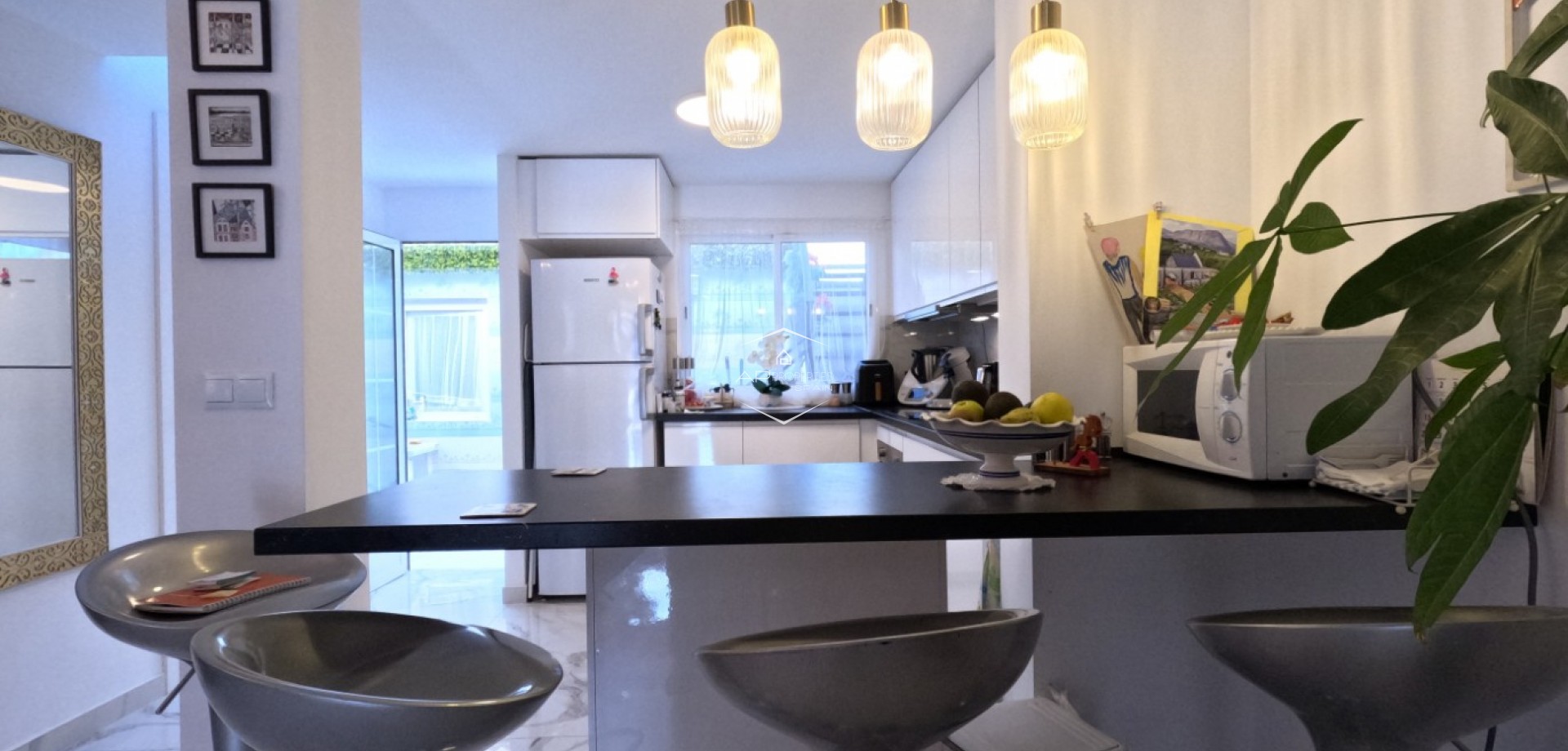 Reventa - Casa adosada / Casa adosada -
Torrevieja - El Acequión - Los Náufragos