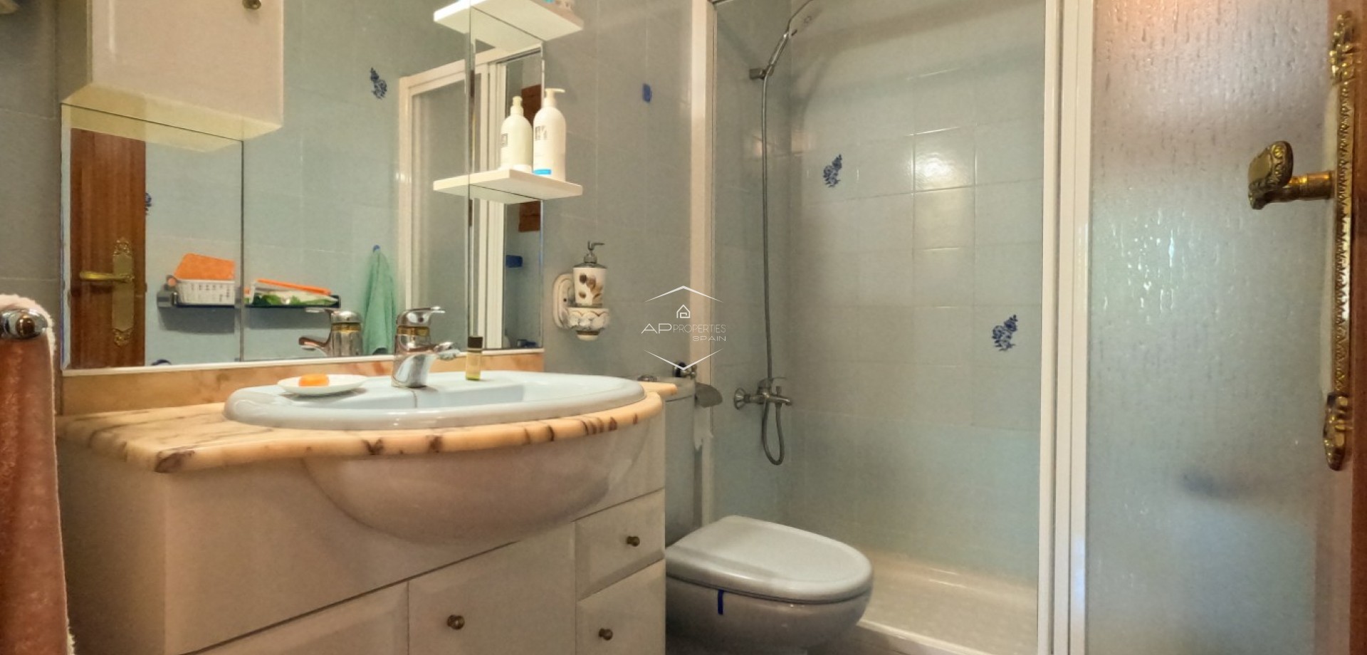 Reventa - Casa adosada / Casa adosada -
Torrevieja - El Acequión - Los Náufragos