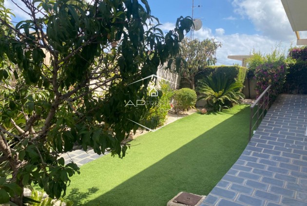 Reventa - Casa adosada / Casa adosada -
Orihuela Costa - Mil Palmeras