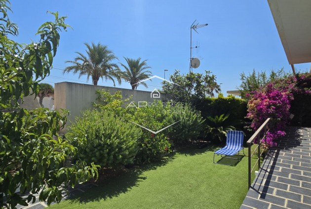 Reventa - Casa adosada / Casa adosada -
Orihuela Costa - Mil Palmeras