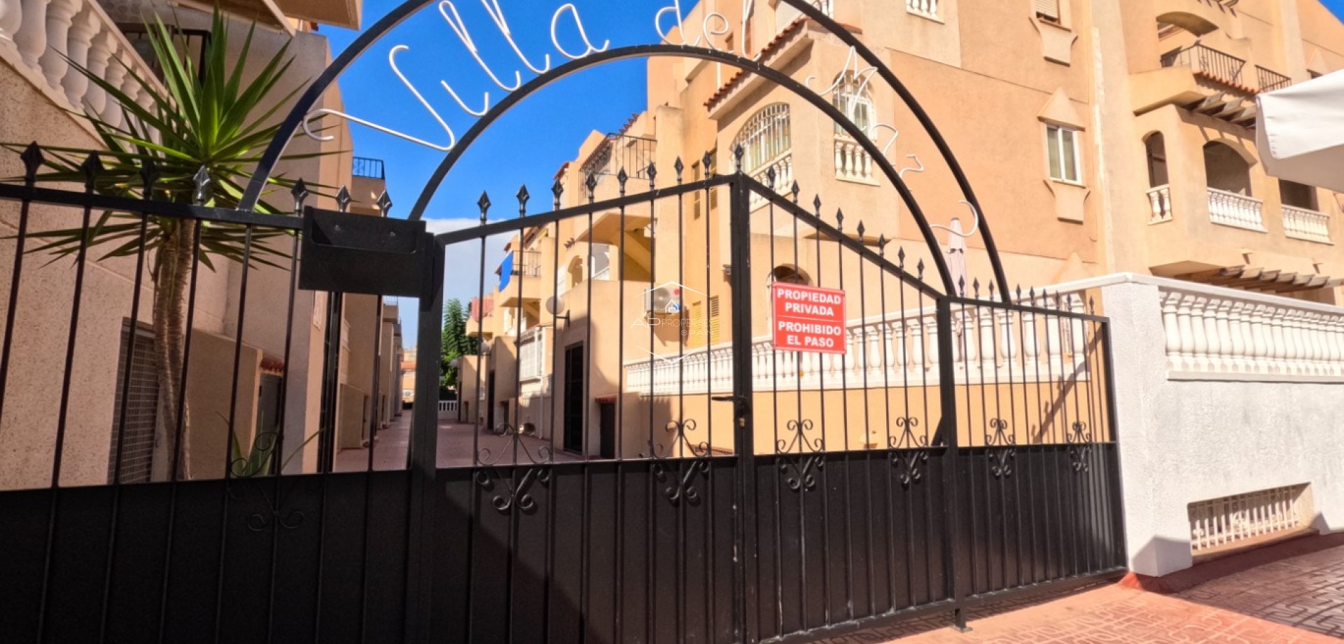 Odsprzedaż - Mieszkanie - Apartament -
Torrevieja - torrevieja
