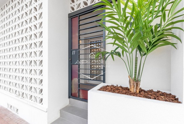 New Build - Apartment - flat -
Torrevieja - Playa Los Naufragos