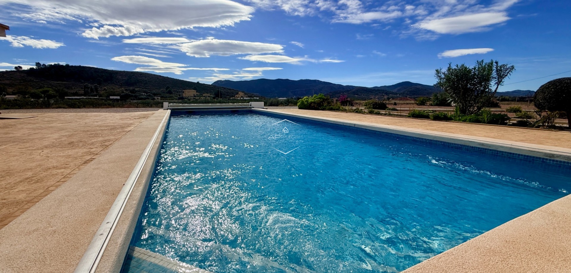 Reventa - Villa - Independiente -
Hondón de las Nieves