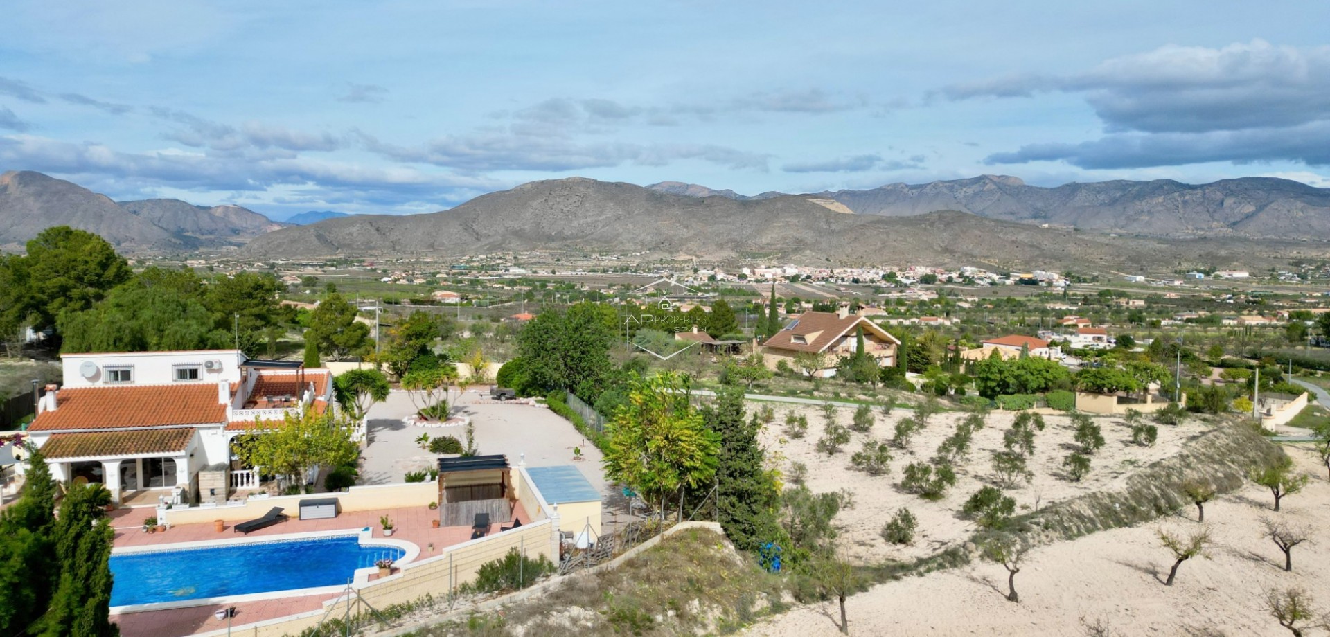 Reventa - Villa - Independiente -
Hondón de los Fráiles