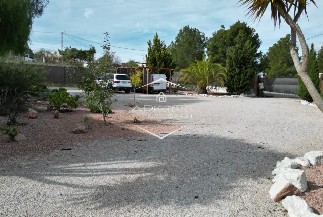 Reventa - Villa - Independiente -
Hondón de los Fráiles