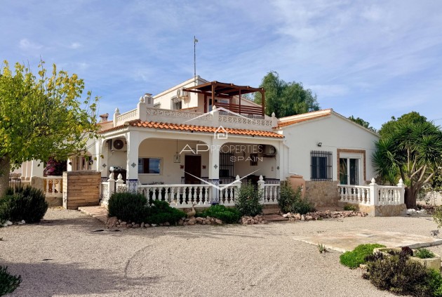 Reventa - Villa - Independiente -
Hondón de los Fráiles