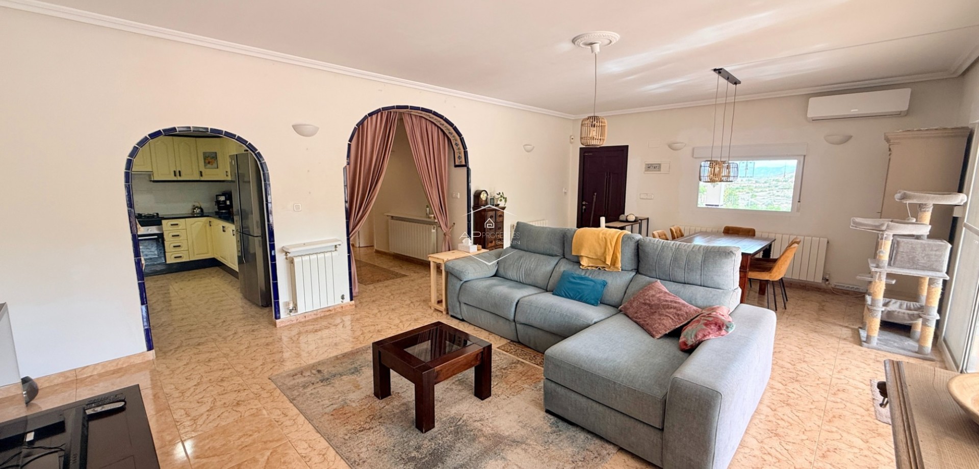 Reventa - Villa - Independiente -
Hondón de los Fráiles