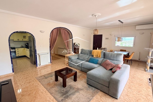 Reventa - Villa - Independiente -
Hondón de los Fráiles