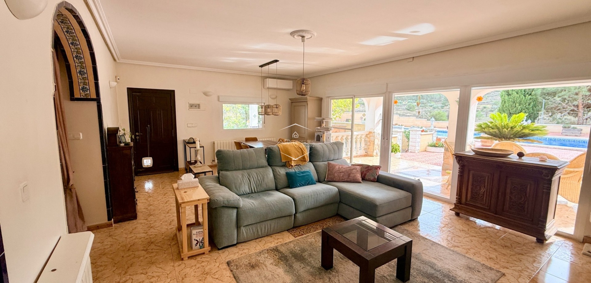 Reventa - Villa - Independiente -
Hondón de los Fráiles