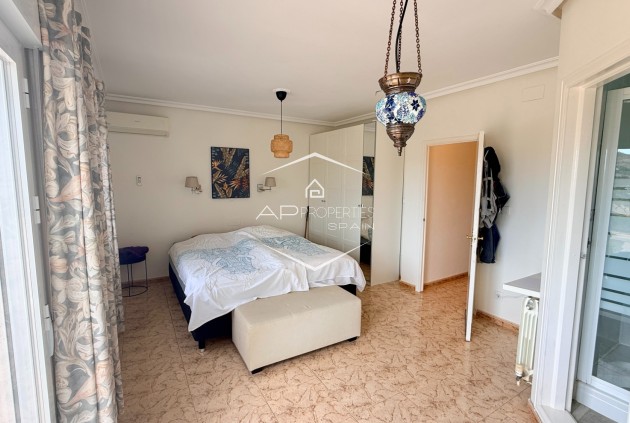 Reventa - Villa - Independiente -
Hondón de los Fráiles