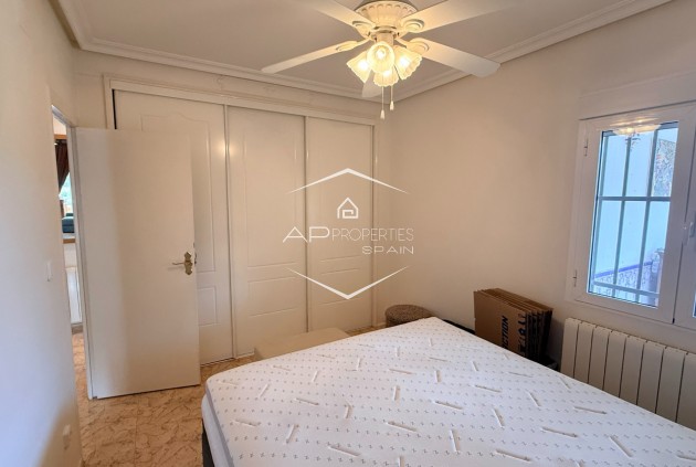 Reventa - Villa - Independiente -
Hondón de los Fráiles