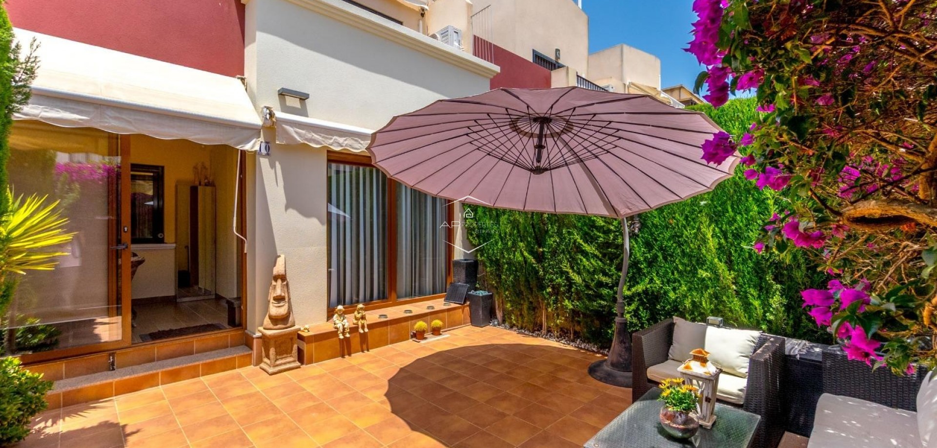 Resale - Terraced house / Townhouse -
Torrevieja - Aguas Nuevas