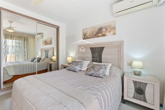 Resale - Terraced house / Townhouse -
Torrevieja - Aguas Nuevas