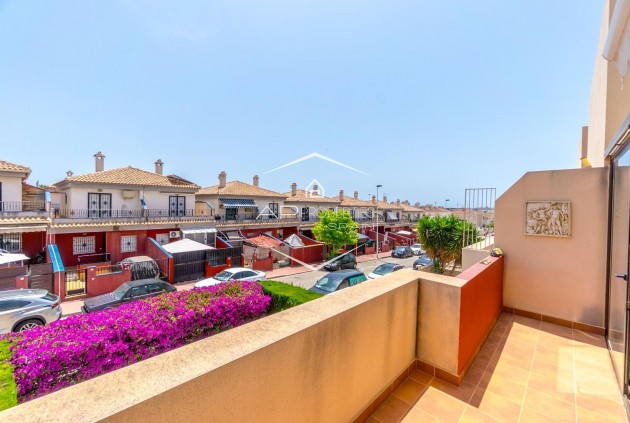 Resale - Terraced house / Townhouse -
Torrevieja - Aguas Nuevas