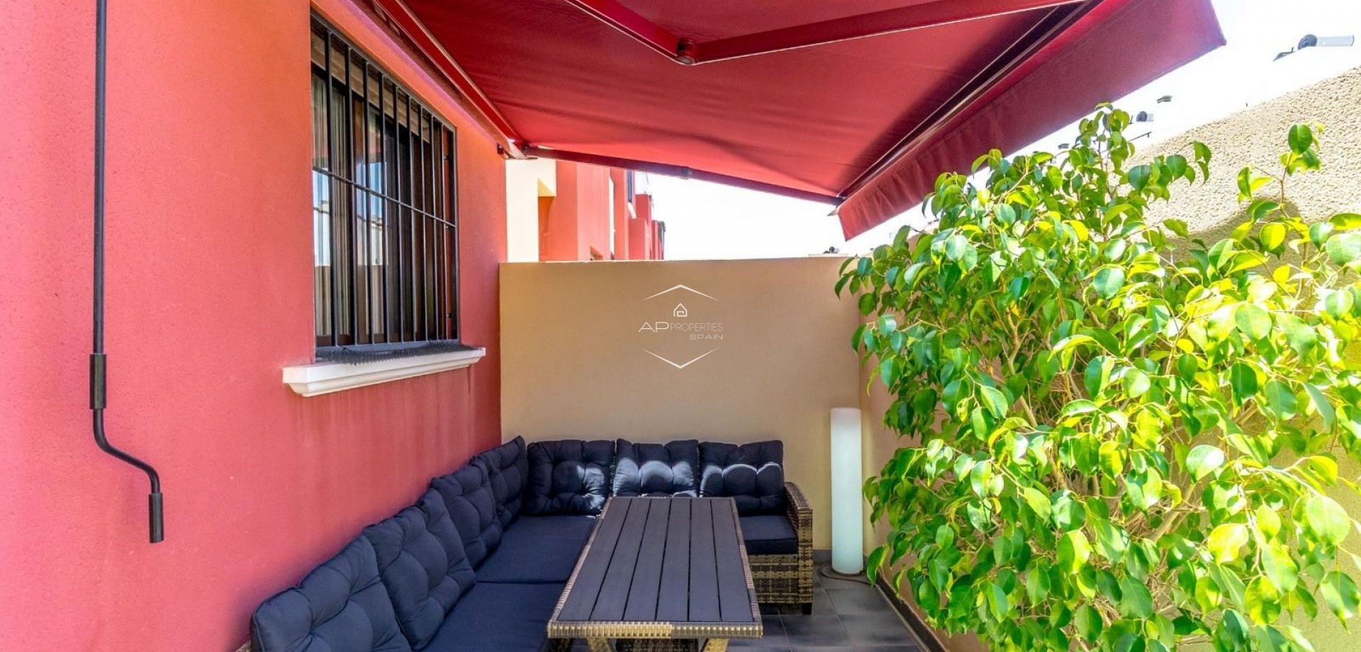 Resale - Terraced house / Townhouse -
Torrevieja - Aguas Nuevas