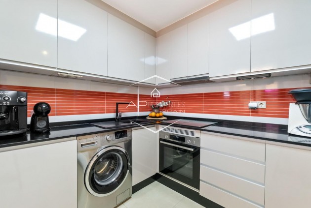 Resale - Terraced house / Townhouse -
Torrevieja - Aguas Nuevas