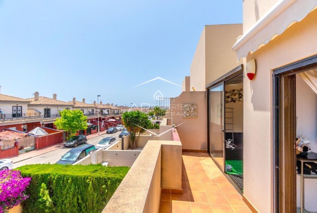 Resale - Terraced house / Townhouse -
Torrevieja - Aguas Nuevas