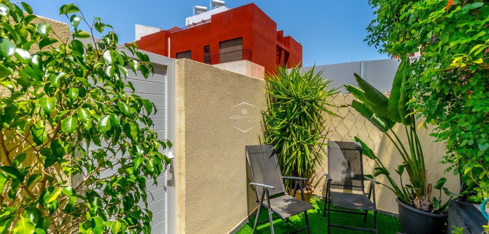 Resale - Terraced house / Townhouse -
Torrevieja - Aguas Nuevas