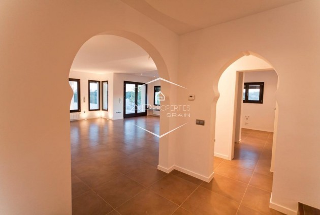 Nowy budynek - Willa - Dom wolnostojący -
Moraira - La Sabatera