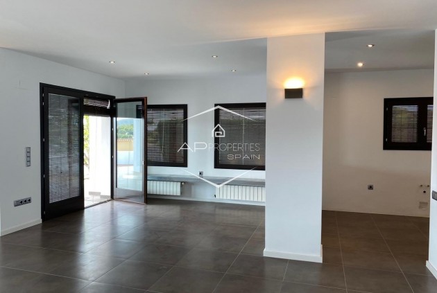 Nowy budynek - Willa - Dom wolnostojący -
Moraira - La Sabatera